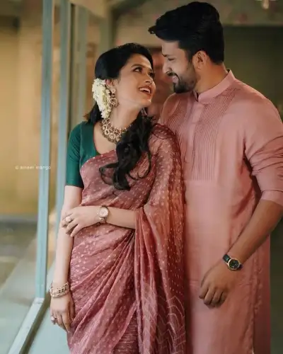 25+ Latest Pre-Wedding Shoot Ideas for South Indian Couples