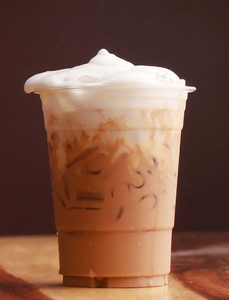 Iced Chai Latte - Starbucks Copycat - mom makes dinner
