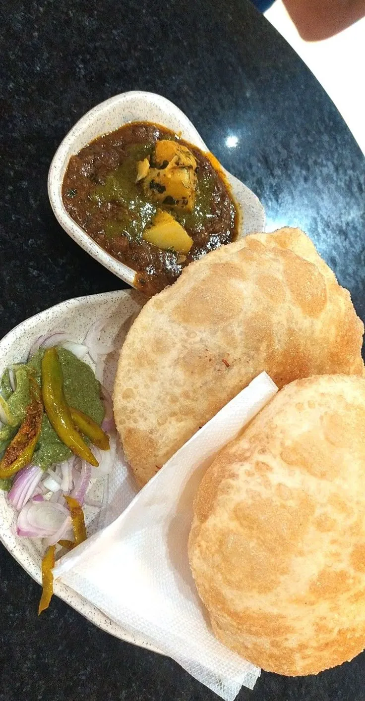 chole bhature loml<333