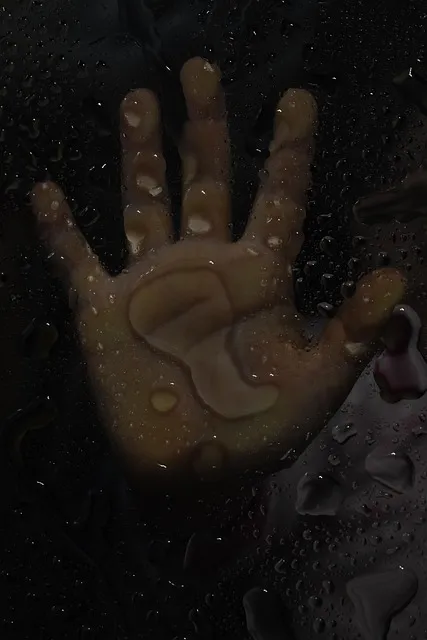 Free Hand Ipad Wallpaper photo and picture