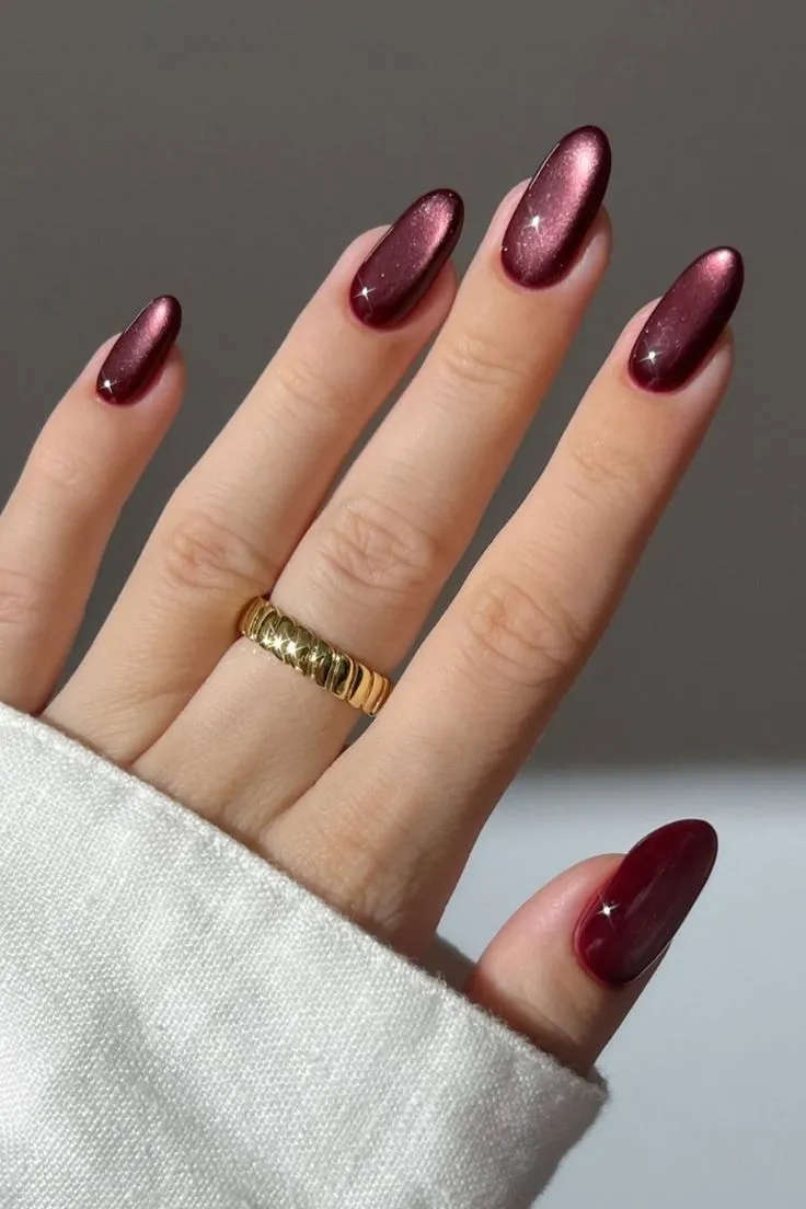 17 Fall Cat Eye Nails So Mesmerizing You’ll Keep Staring at Them