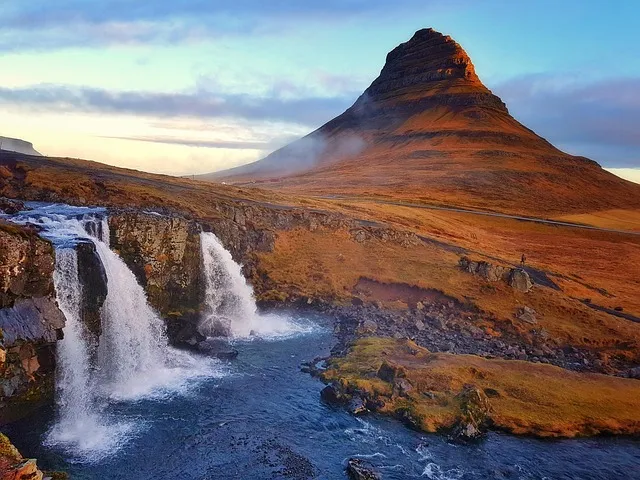 Free Kirkjufell Mountain photo and picture