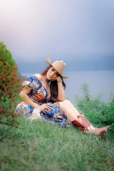 Free Woman Hat photo and picture