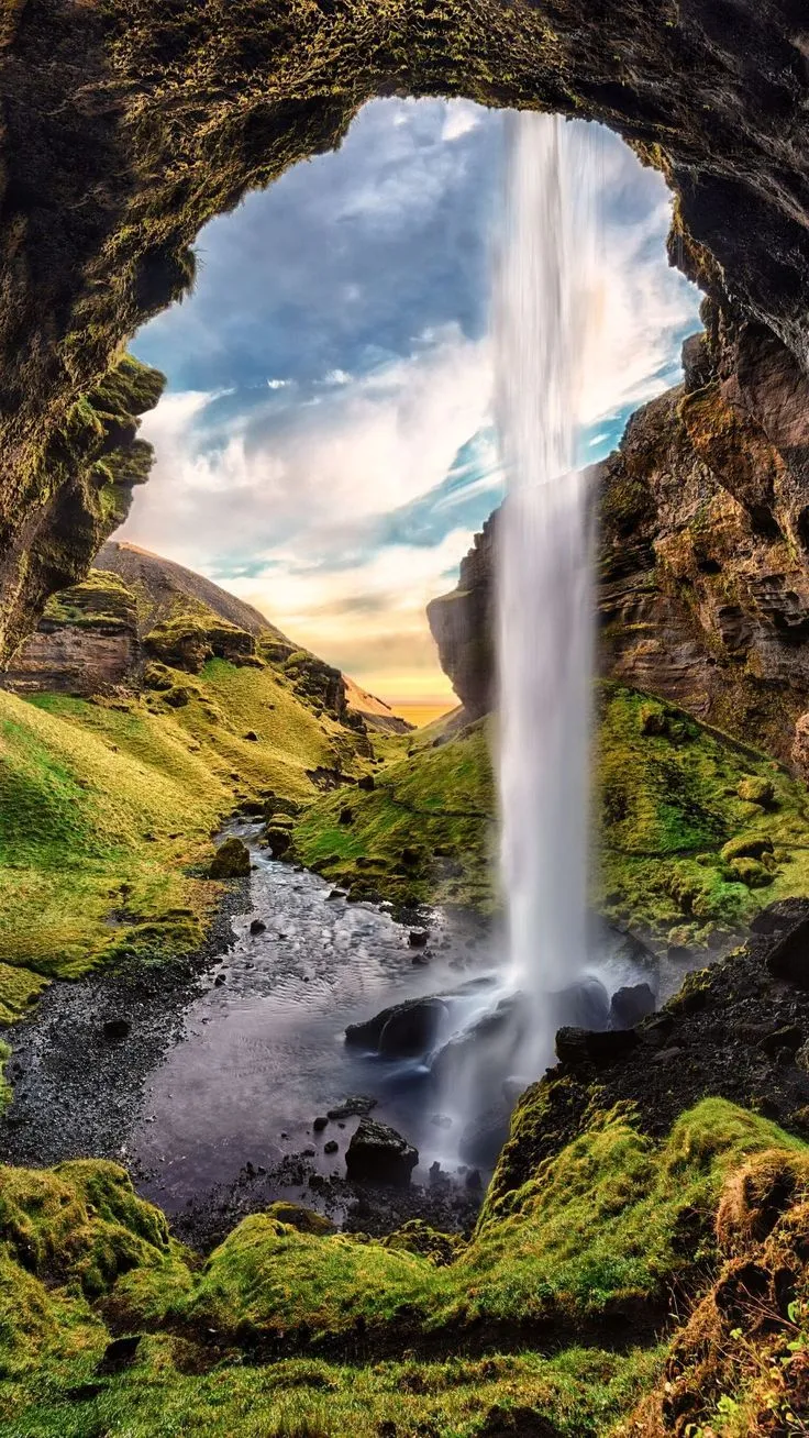 11 Best Waterfalls in Iceland Well Worth the Journey in 2021 | Iceland road trip, Iceland travel, Tr