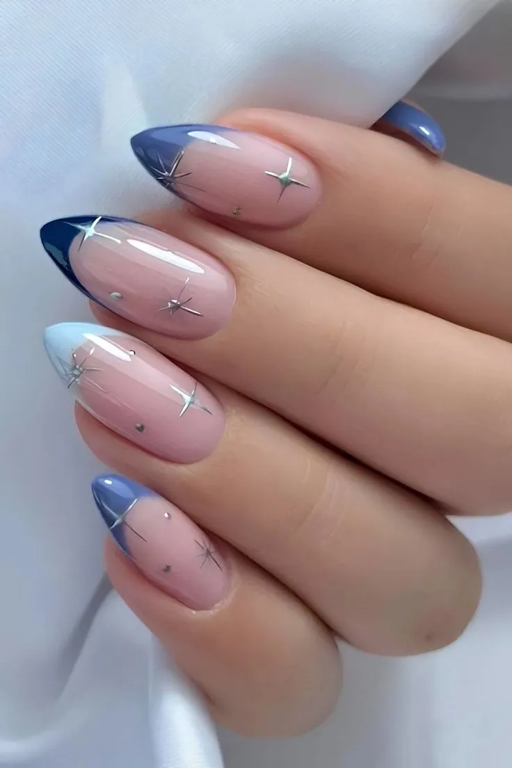 40 Blue Winter Nail Ideas for Your Cold Weather Glow-Up