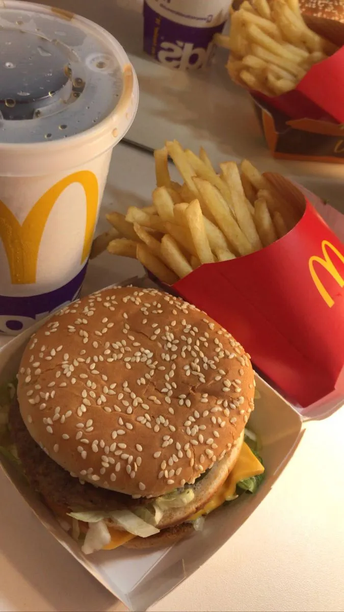 Food, McDonald’s, french fries, bigmac, free refil, stories, story, Instagram