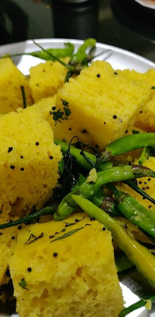 Dhamal dhokla