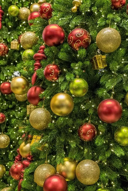 Free Christmas Tree photo and picture