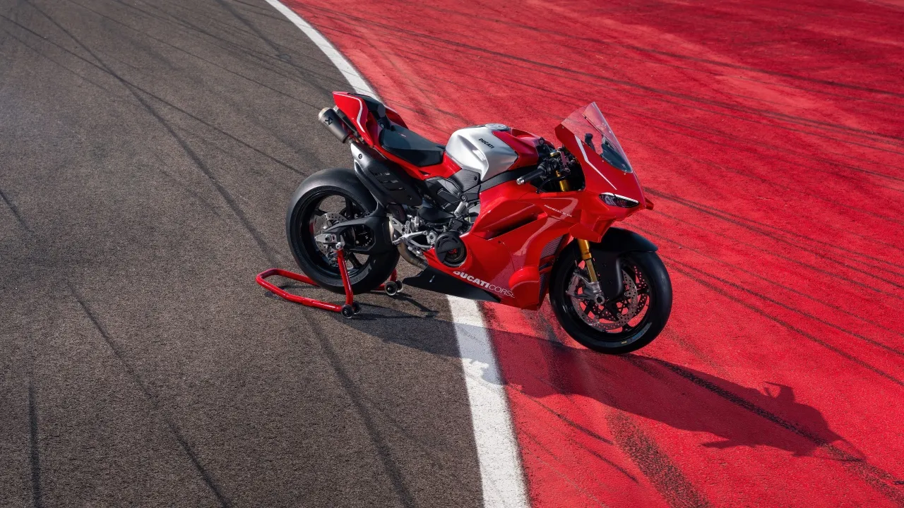 Ducati Panigale V4 R, Red bikes, 5K, Sports bikes, 2026